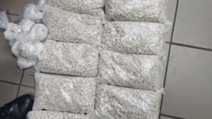 1a81918c-25ce-4564-87bb-7fc7b3d33d25-1